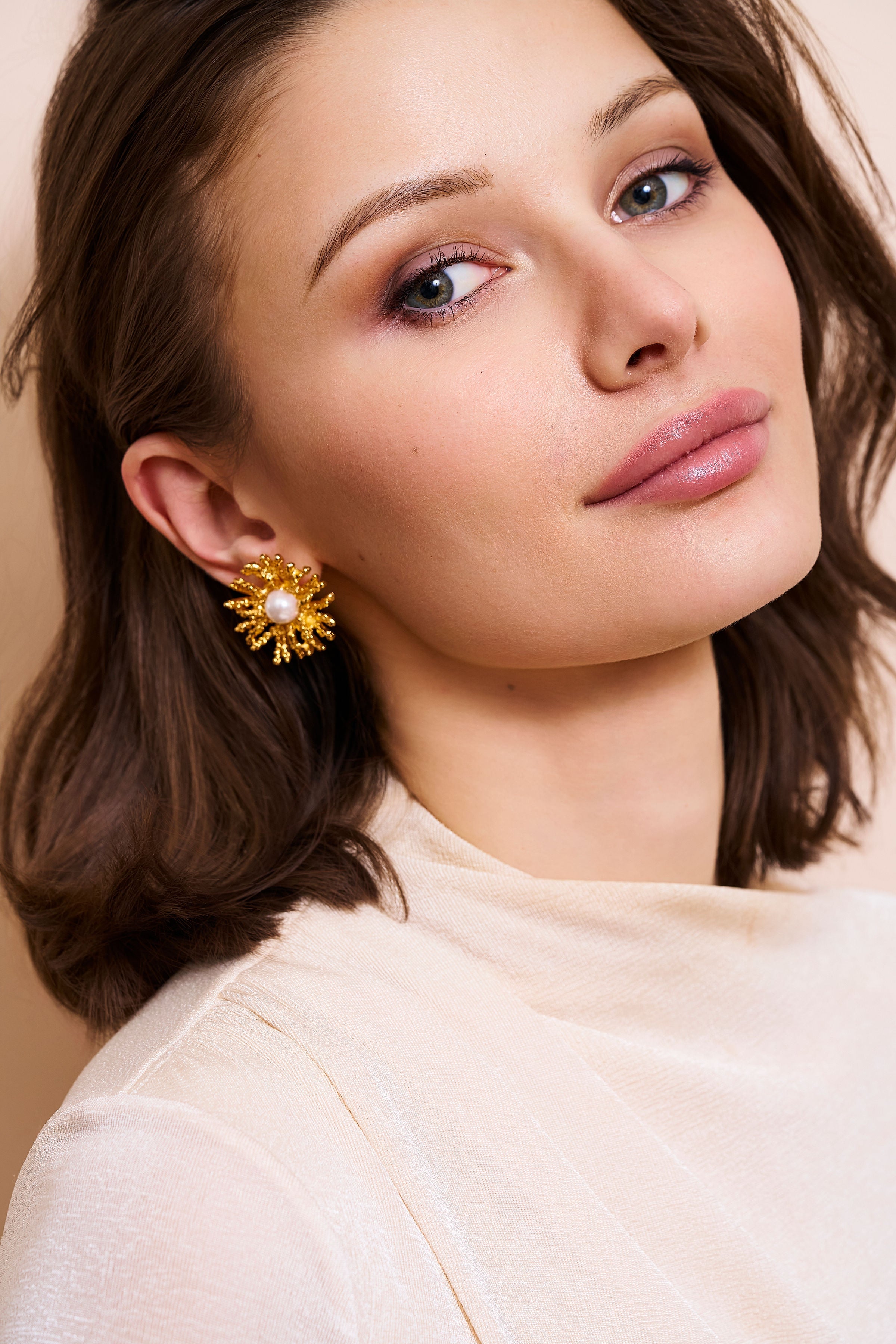 Coral Reef Pierced Earrings - Pearl Center