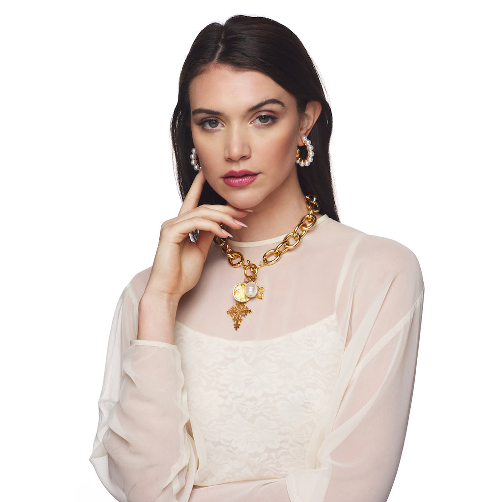 Link Necklace with Pearl & Gold Charms