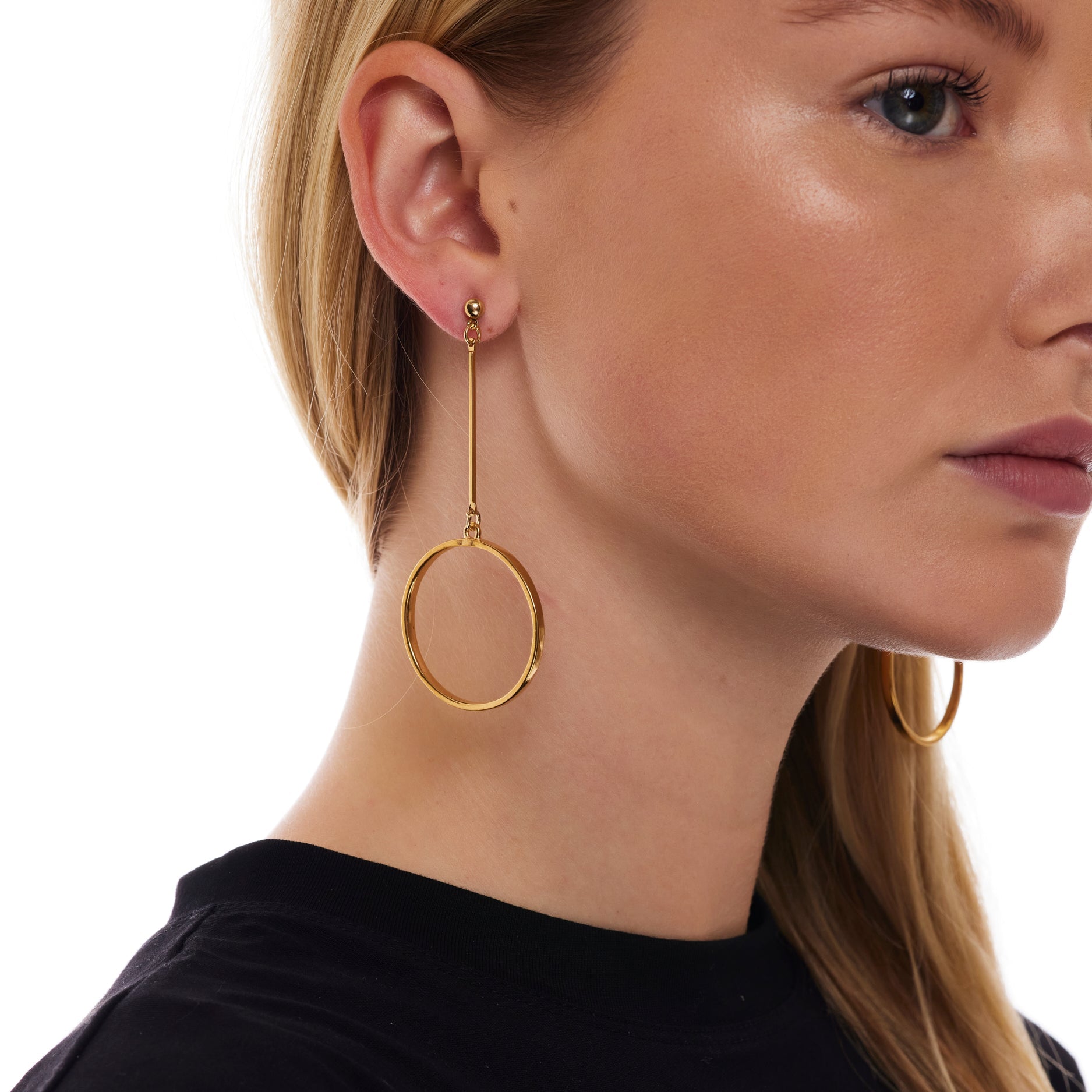 Polished Gold Circle Drop Earring