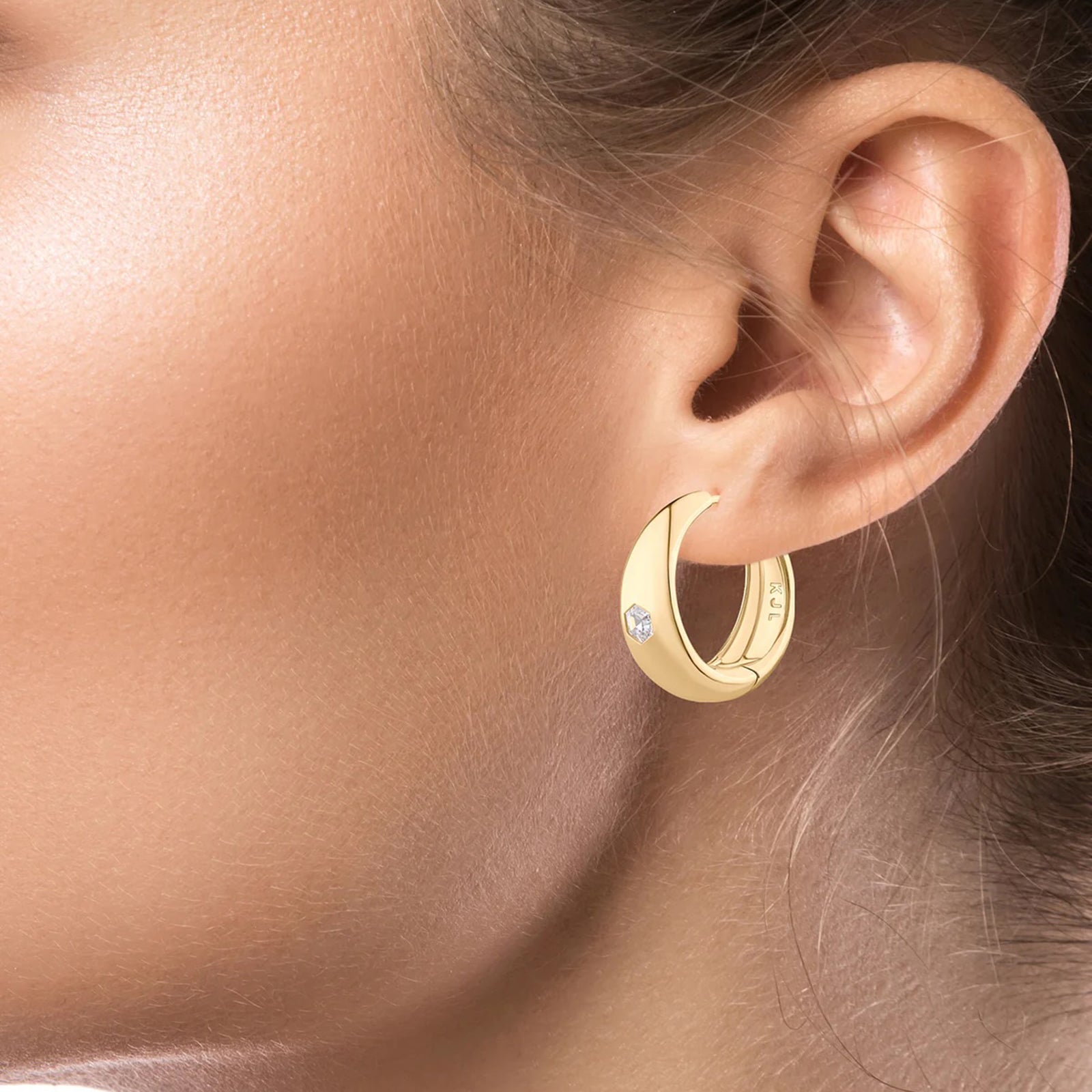 Sculpted Gold Hoop with CZ Accent